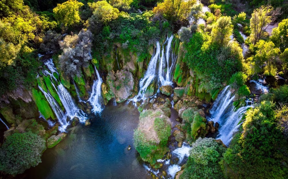 Voyage au cœur des Balkans : De Zagreb à Dubrovnik par la Bosnie Herzégovine